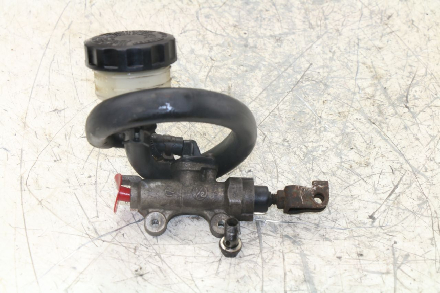 photo de REAR BRAKE MASTER CYLINDER HONDA VFR 750 (1994 - 1997)