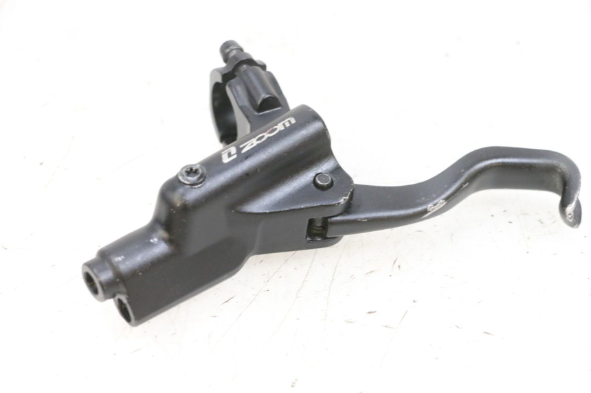 photo de REAR BRAKE MASTER CYLINDER DUALTRON VICTOR LIMITED 1
