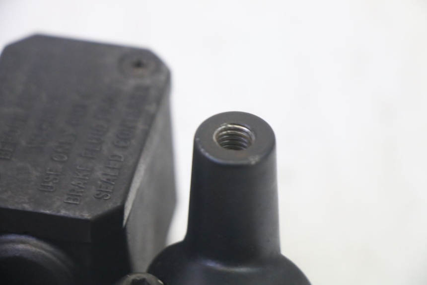 photo de REAR BRAKE MASTER CYLINDER YAMAHA X-MAX XMAX 250 (2006 - 2009)
