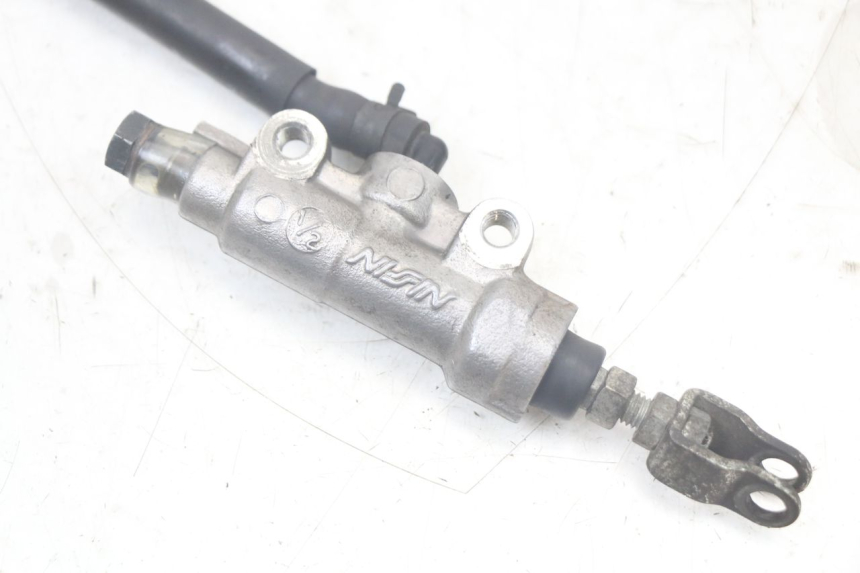 photo de REAR BRAKE MASTER CYLINDER YAMAHA XT X 660 (2004 - 2016)