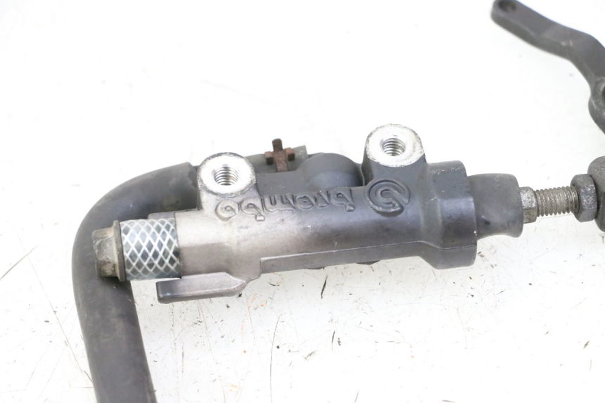 photo de REAR BRAKE MASTER CYLINDER YAMAHA FZ6 FAZER S2 600 (2007 - 2011)