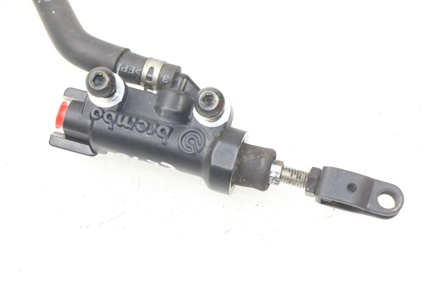 photo de REAR BRAKE MASTER CYLINDER YAMAHA FZ8 800 (2010 - 2016)