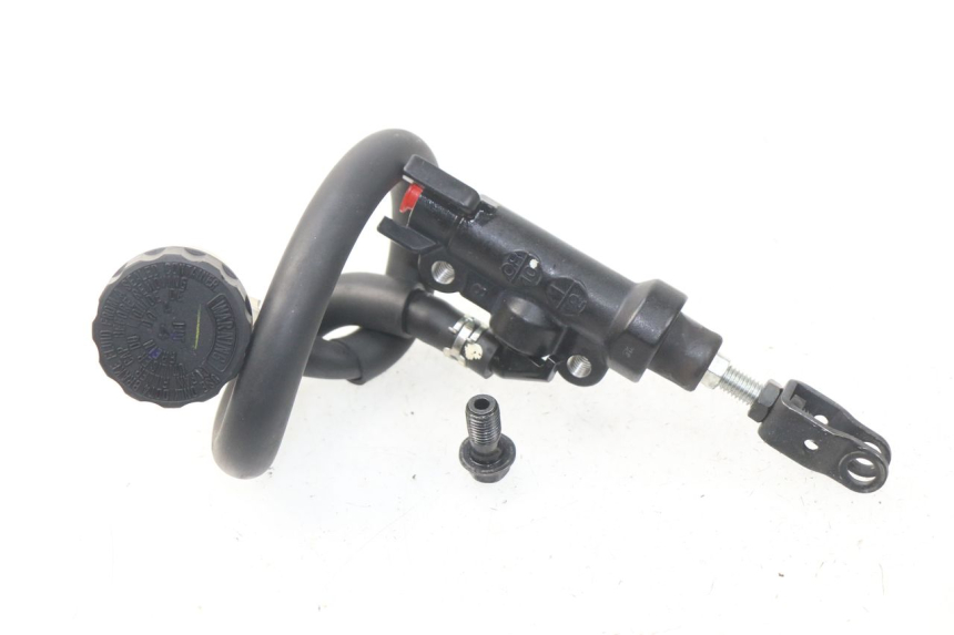 photo de REAR BRAKE MASTER CYLINDER YAMAHA FZ8 800 (2010 - 2016)