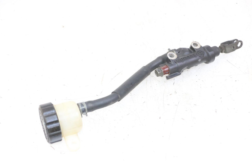 photo de REAR BRAKE MASTER CYLINDER YAMAHA FZS FAZER 600 (2001 - 2003)