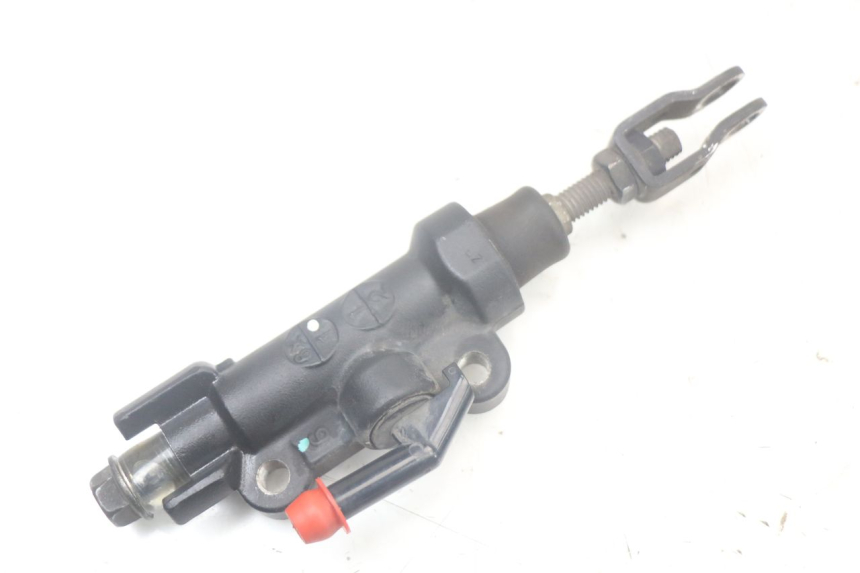 photo de REAR BRAKE MASTER CYLINDER YAMAHA MT-07 MT07 ABS 700 (2014 - 2017)