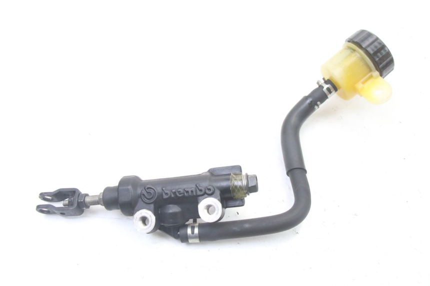 photo de REAR BRAKE MASTER CYLINDER YAMAHA XJ6 ABS 600 (2008 - 2016)