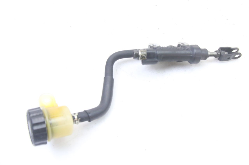 photo de REAR BRAKE MASTER CYLINDER YAMAHA XJ6 ABS 600 (2008 - 2016)