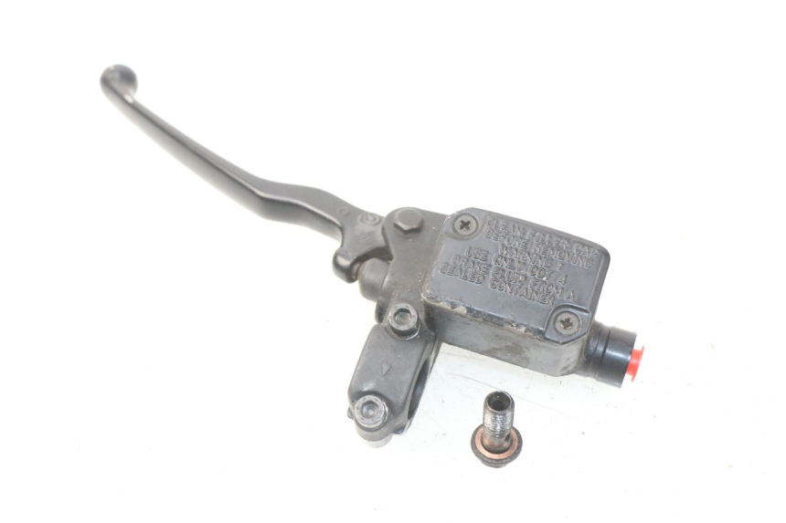 photo de REAR BRAKE MASTER CYLINDER YAMAHA YP MAJESTY 125 (2007 - 2010)