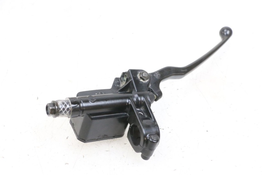 photo de REAR BRAKE MASTER CYLINDER YAMAHA YP MAJESTY 125 (2002 - 2006) - Zoom on usage condition