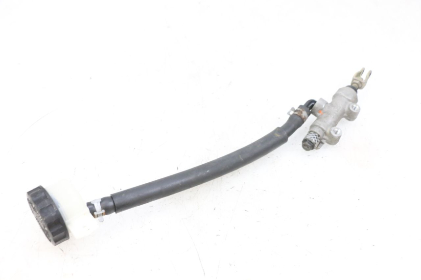 photo de REAR BRAKE MASTER CYLINDER KAWASAKI ZR 7 750 (1999 - 2001) - Main view