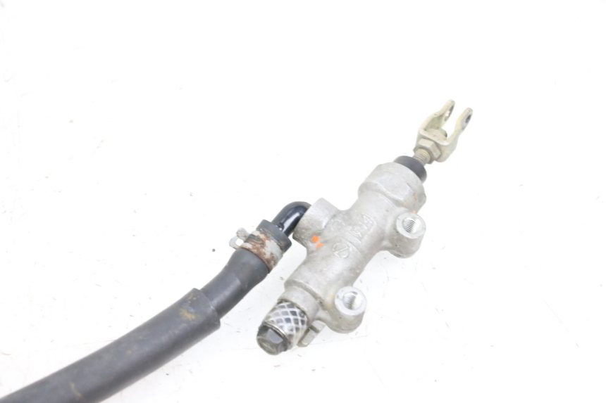 photo de REAR BRAKE MASTER CYLINDER KAWASAKI ZR 7 750 (1999 - 2001) - Alternative perspective