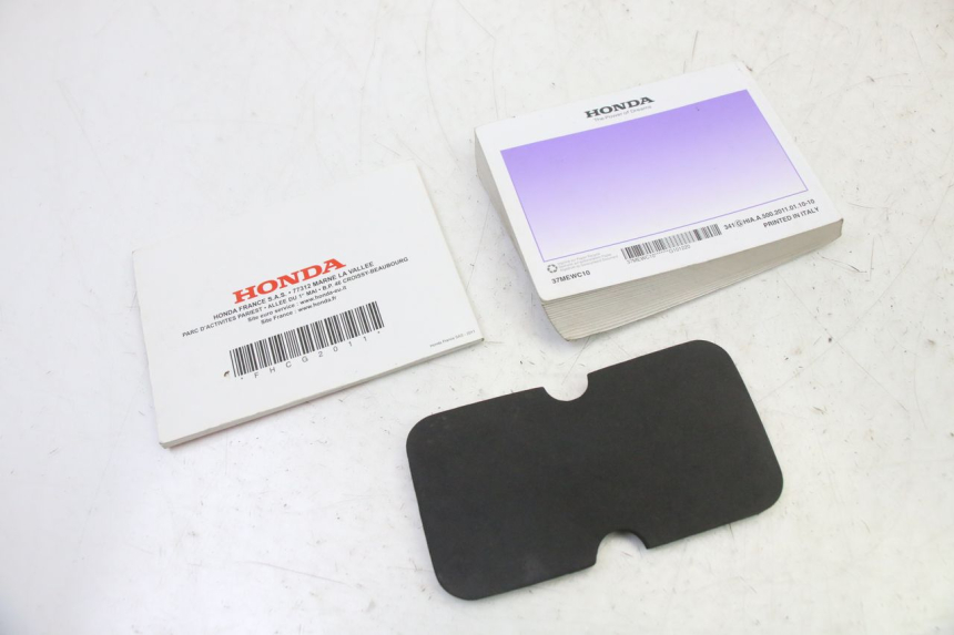photo de USER MANUAL HONDA NTV DEAUVILLE ABS 700 (2007 - 2016)