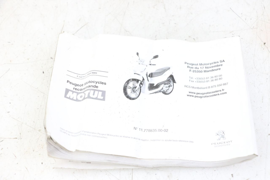 photo de USER MANUAL PEUGEOT TWEET 4T 50 (2014 - 2019)
