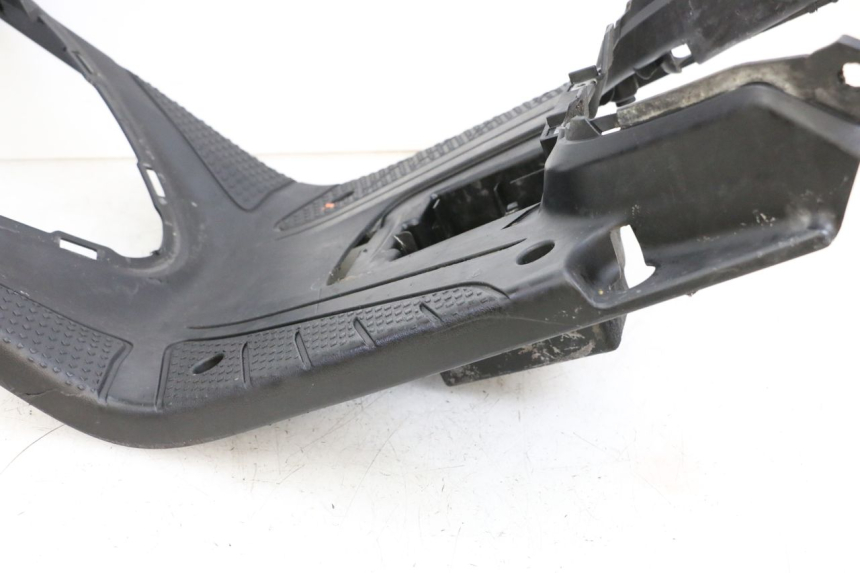 photo de FOOTREST MBK BOOSTER SPIRIT 50 (2004 - 2017) - Distinctive features