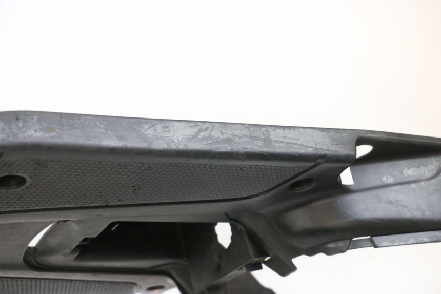 photo de FLOOR PANEL MBK BOOSTER SPIRIT NAKED 50 (2004 - 2017) - Zoom on usage condition