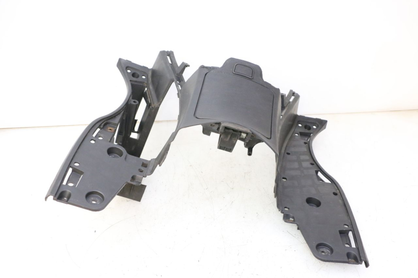 photo de FOOTREST SUZUKI BURGMAN 125 (2007 - 2014)