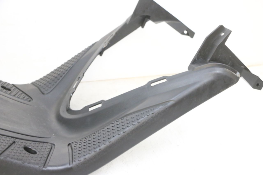 photo de FOOTREST YAMAHA BW'S EASY 50 (2013 - 2016) - Fixing points details