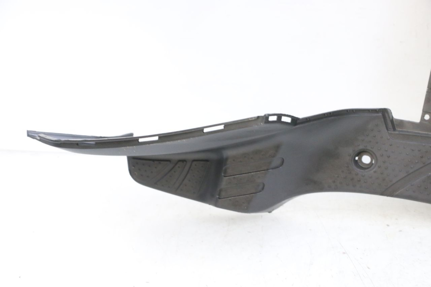 photo de FOOTREST SYM CROX 4T 50 (2016 - 2023) - High-resolution close-up