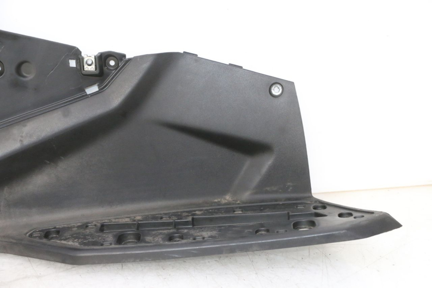 photo de RIGHT FLOOR PANEL QUADRO 4 4D 350 (2015 - 2018)