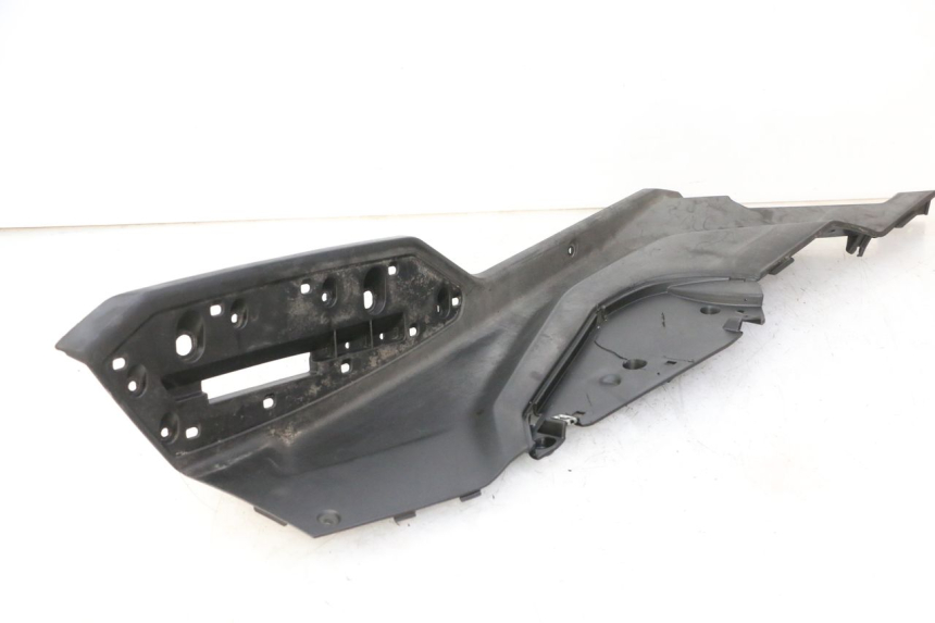 photo de RIGHT FLOOR PANEL QUADRO 4 4D 350 (2015 - 2018)