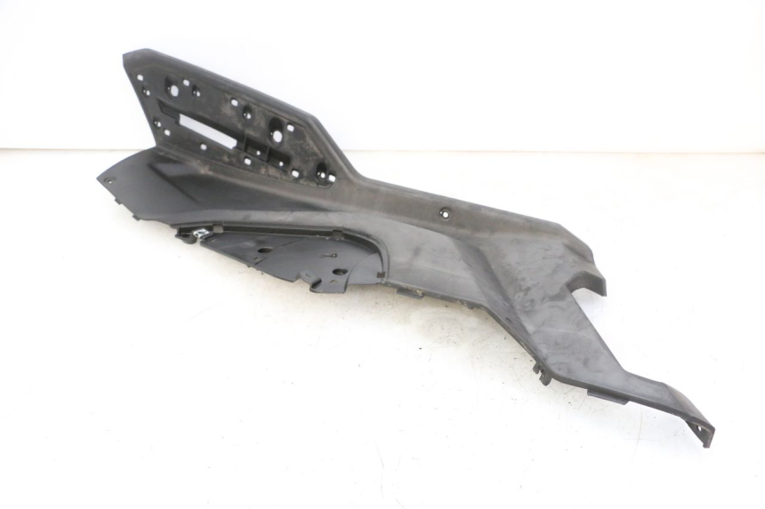 photo de RIGHT FLOOR PANEL QUADRO 4 4D 350 (2015 - 2018)