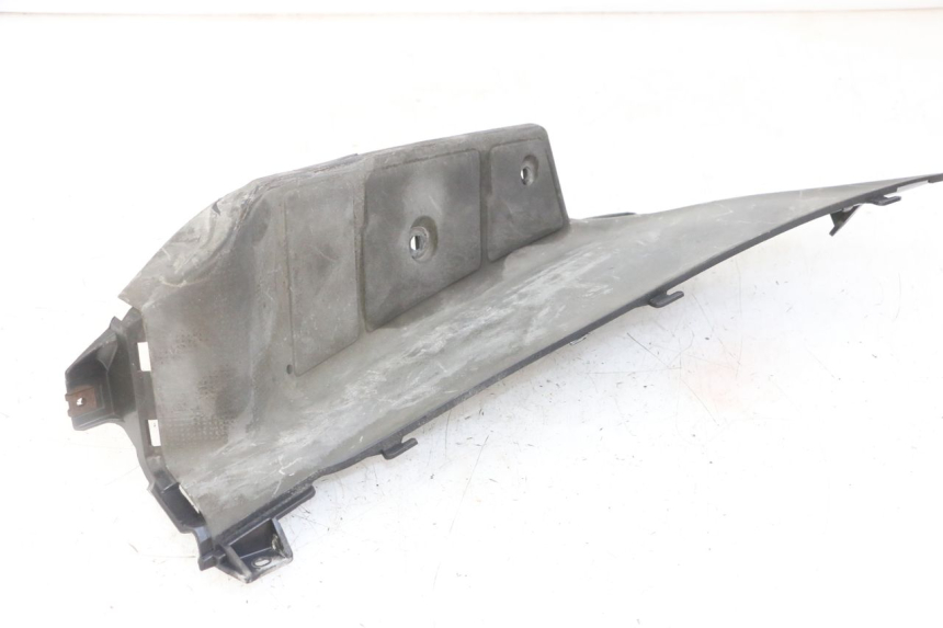 photo de RIGHT FOOTREST SUZUKI BURGMAN 125 (2007 - 2014)