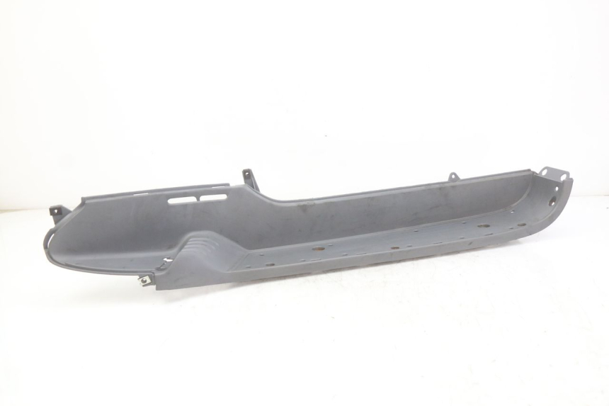 photo de RIGHT FOOTREST HONDA FES PANTHEON 2T 125 (1998 - 2002)
