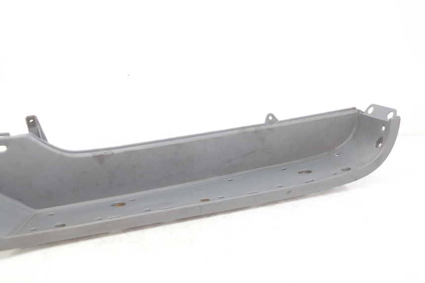 photo de RIGHT FOOTREST HONDA FES PANTHEON 2T 125 (1998 - 2002)