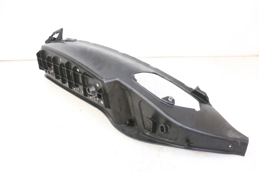 photo de RIGHT FOOTREST PIAGGIO MP3 125 (2006 - 2014)
