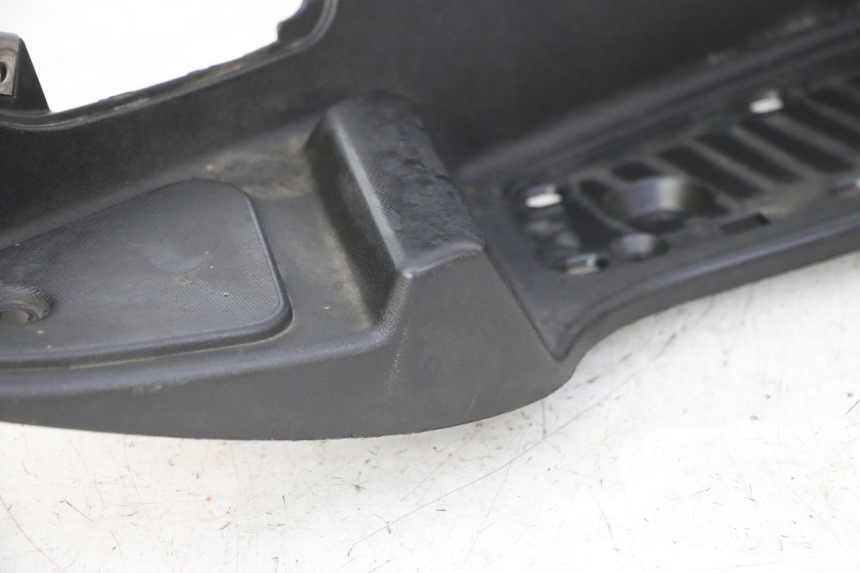 photo de RIGHT FOOTREST PIAGGIO MP3 125 (2006 - 2014)