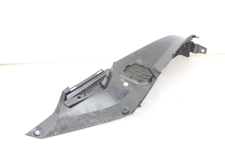 photo de RIGHT FLOOR PANEL PEUGEOT SATELIS 125 (2013 - 2018)