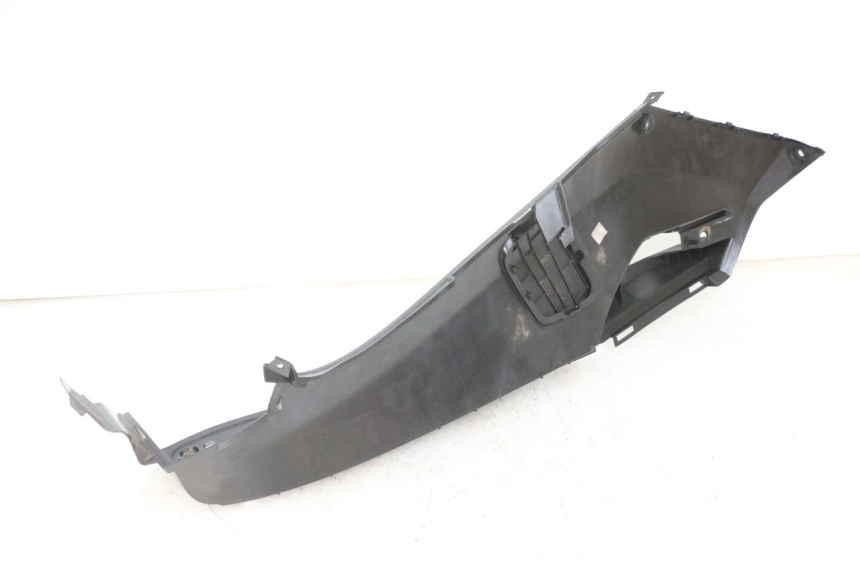 photo de RIGHT FLOOR PANEL PEUGEOT SATELIS 125 (2013 - 2018)
