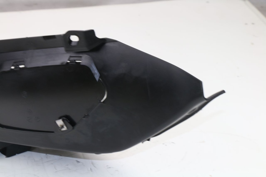 photo de RIGHT FOOTREST PIAGGIO MP3 125 (2006 - 2014)