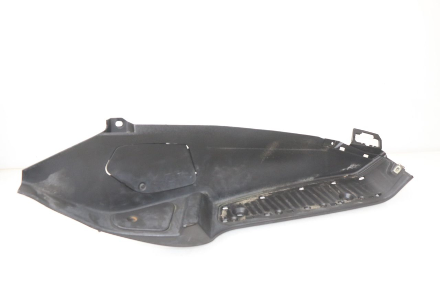 photo de RIGHT FOOTREST PIAGGIO MP3 LT 400 (2007 - 2012)