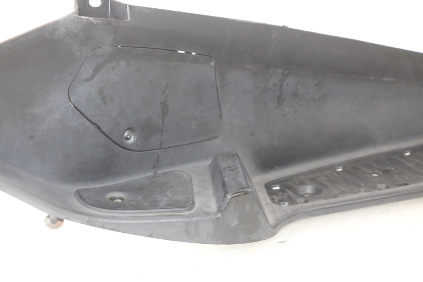 photo de RIGHT FOOTREST PIAGGIO MP3 LT 400 (2007 - 2012)