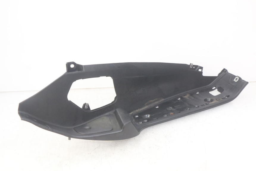 photo de RIGHT FOOTREST PIAGGIO MP3 LT 400 (2007 - 2012)