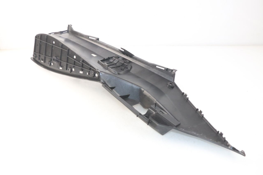 photo de RIGHT FLOOR PANEL PEUGEOT SATELIS 300 (2012 - 2015)