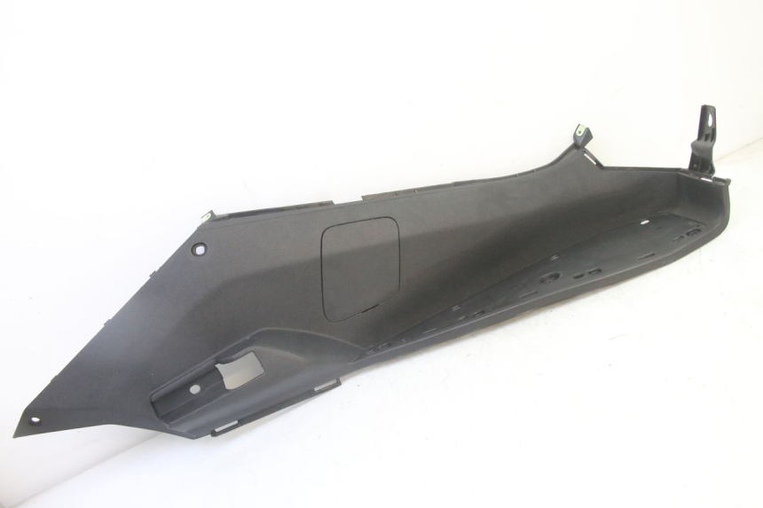 photo de RIGHT FLOOR PANEL PEUGEOT SATELIS 125 (2013 - 2018)