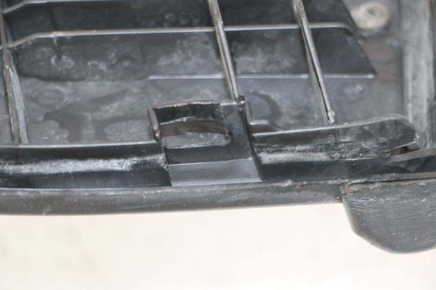 photo de RIGHT FLOOR PANEL HONDA X8R 50 (1998 - 2003)