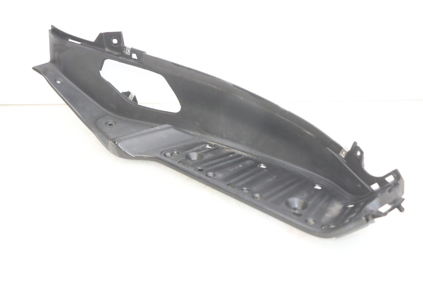 photo de RIGHT FOOTREST PIAGGIO XEVO - X EVO 125 (2007 - 2016)
