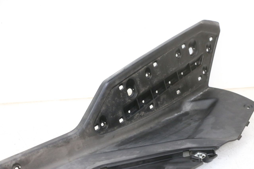 photo de LEFT FLOOR PANEL QUADRO 4 4D 350 (2015 - 2018)