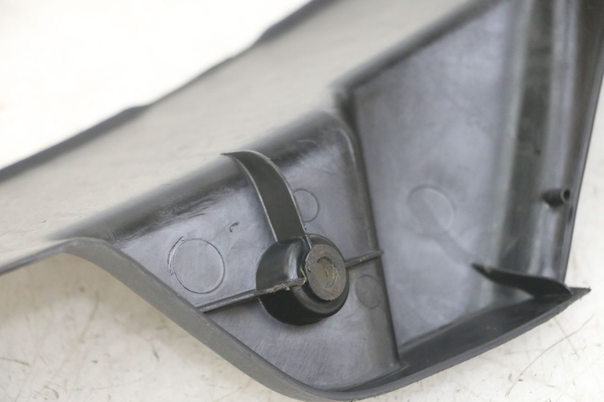 photo de LEFT FLOOR PANEL PEUGEOT ELYSEO 125 (1999 - 2004)