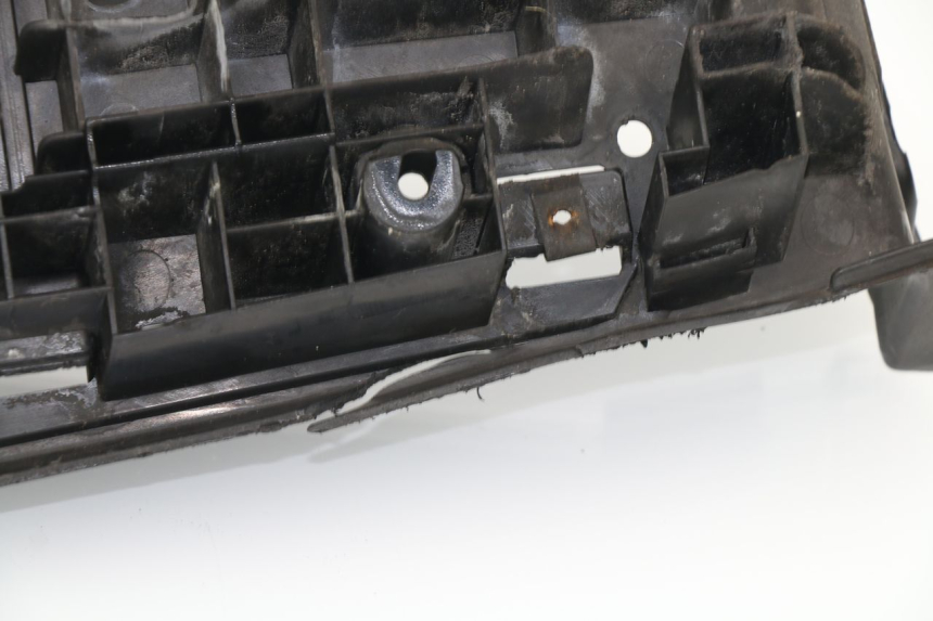 photo de LEFT FOOTREST HONDA FES S-WING SWING ABS 125 (2007 - 2015)