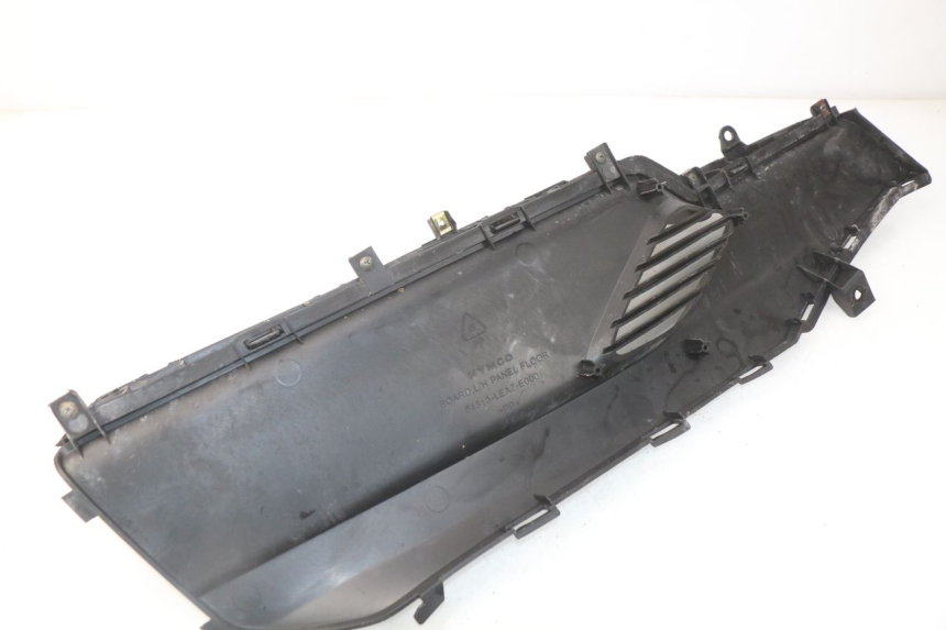 photo de LEFT FOOTREST KYMCO DINK STREET 125 (2009 - 2014)