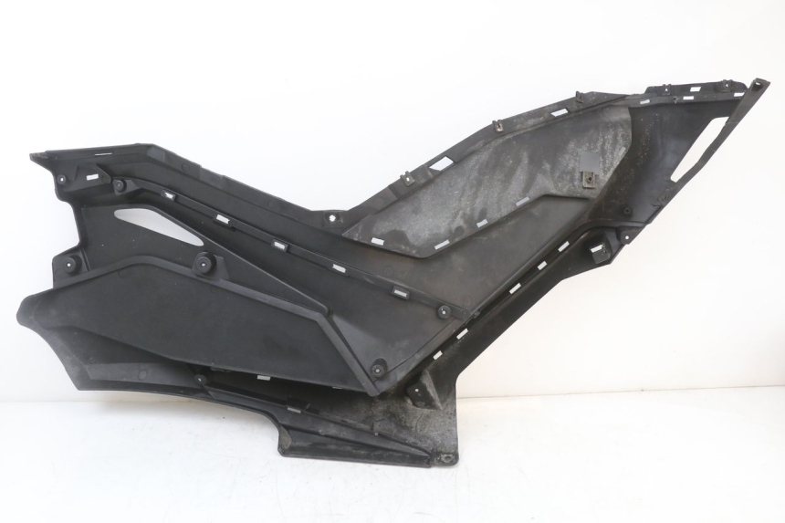 photo de LEFT FLOOR PANEL LONGJIA EASY MAX 125 (2020 - 2024)