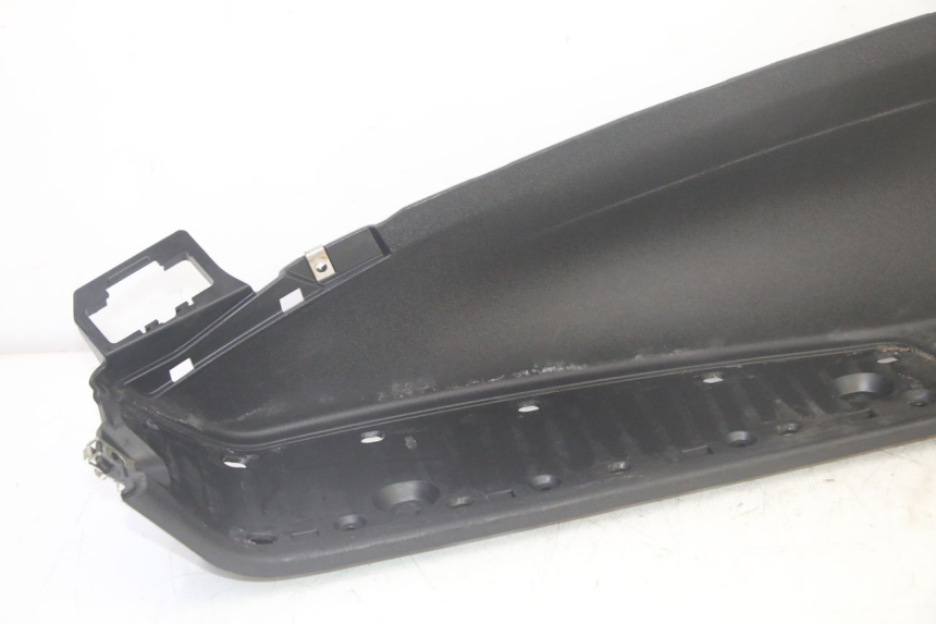photo de LEFT FLOOR PANEL PIAGGIO MP3 HPE 350 (2018 - 2020) - Component detail