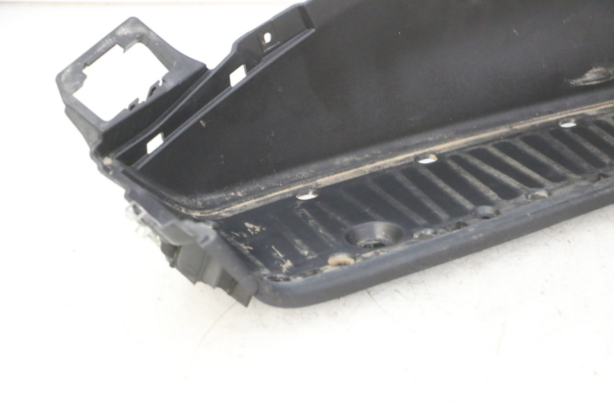 photo de LEFT FLOOR PANEL PIAGGIO MP3 RL 250 (2007 - 2010)