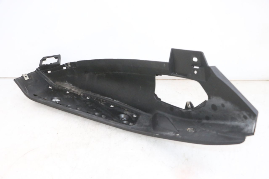 photo de LEFT FLOOR PANEL PIAGGIO MP3 500 (2016 - 2018) - Checked used part