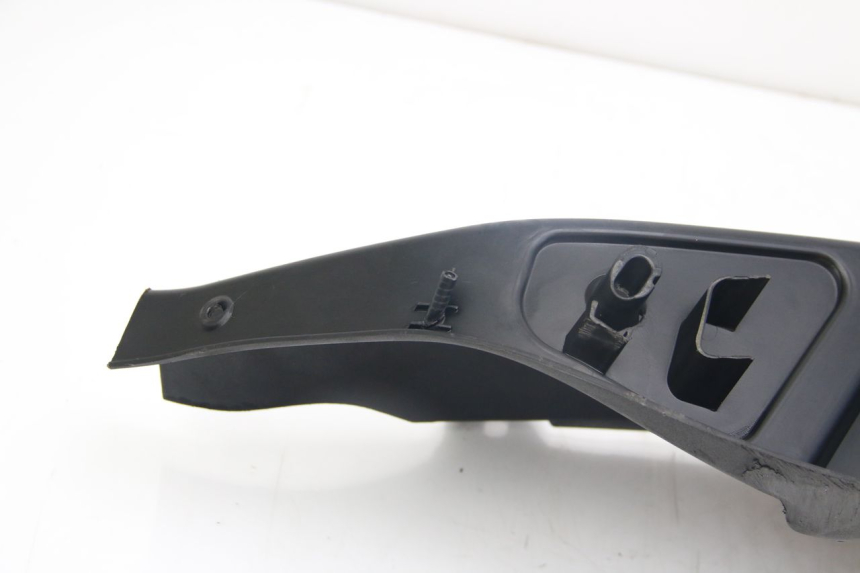 photo de LEFT FOOTREST PIAGGIO MP3 125 (2006 - 2014)