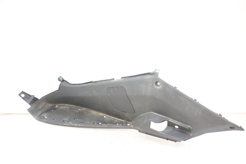 photo de LEFT FLOOR PANEL PEUGEOT SATELIS 125 (2013 - 2018)